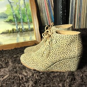 TOMS leopard print wedge heel